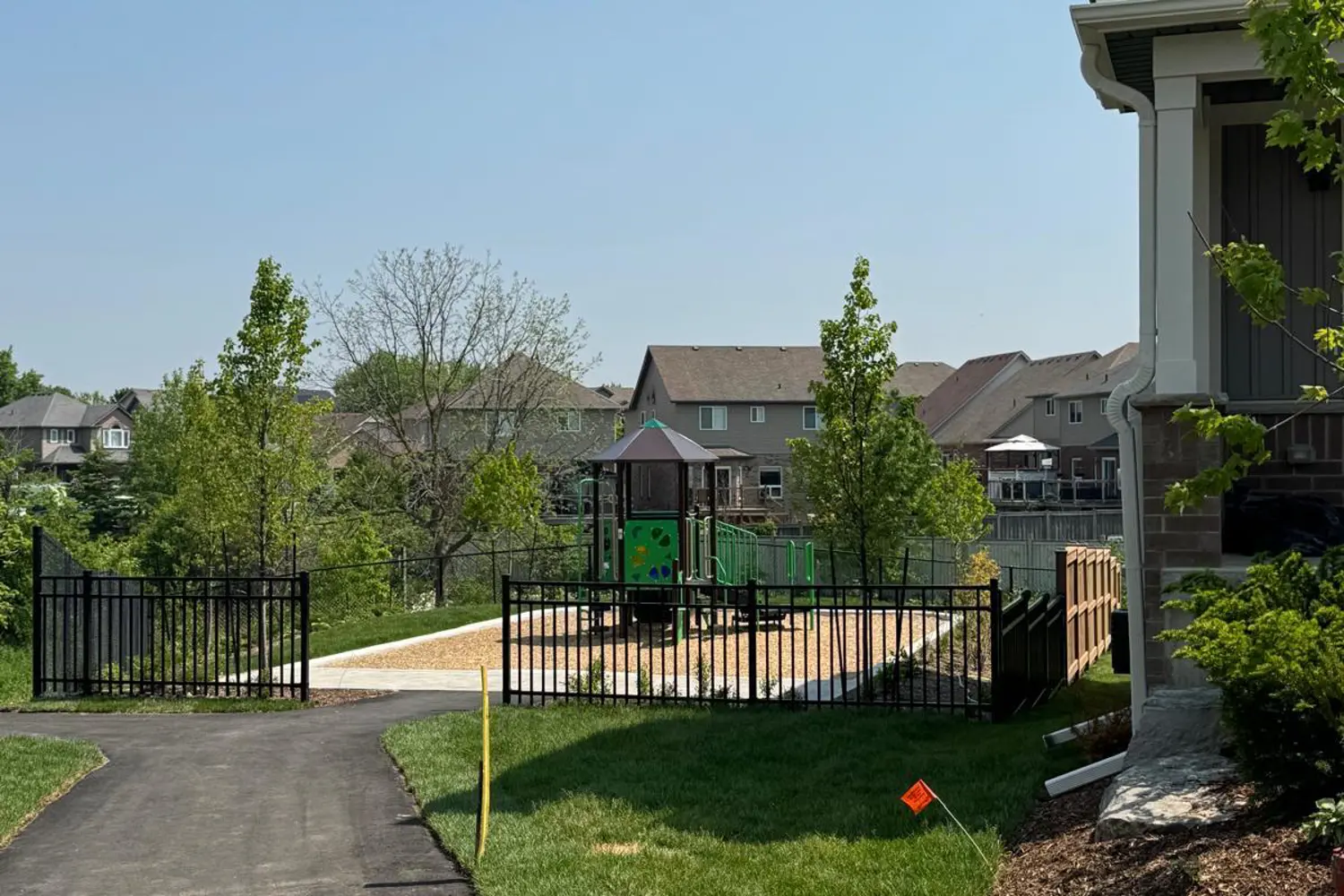 Additional image 18 of 690 Broadway Avenue 8