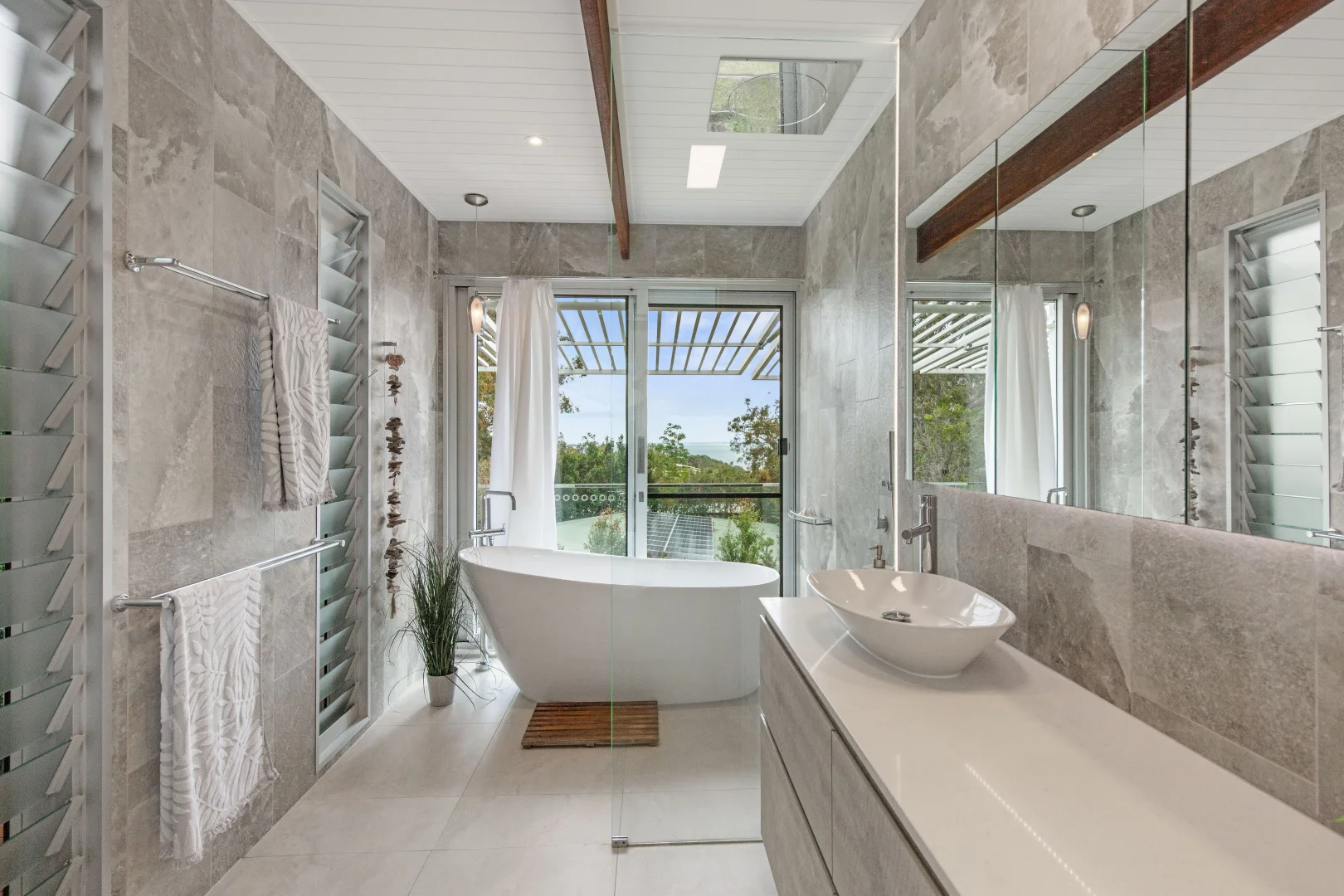 Additional image 35 of 85 Tramican Street, Point Lookout QLD 4183