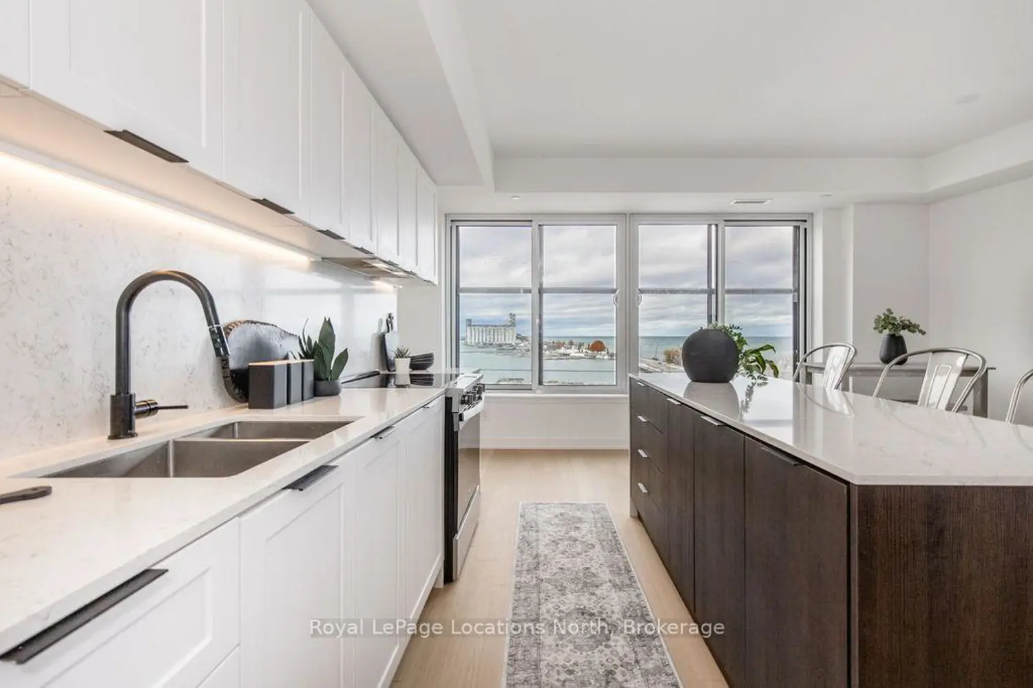 Additional image 15 of 31 Huron Street 523