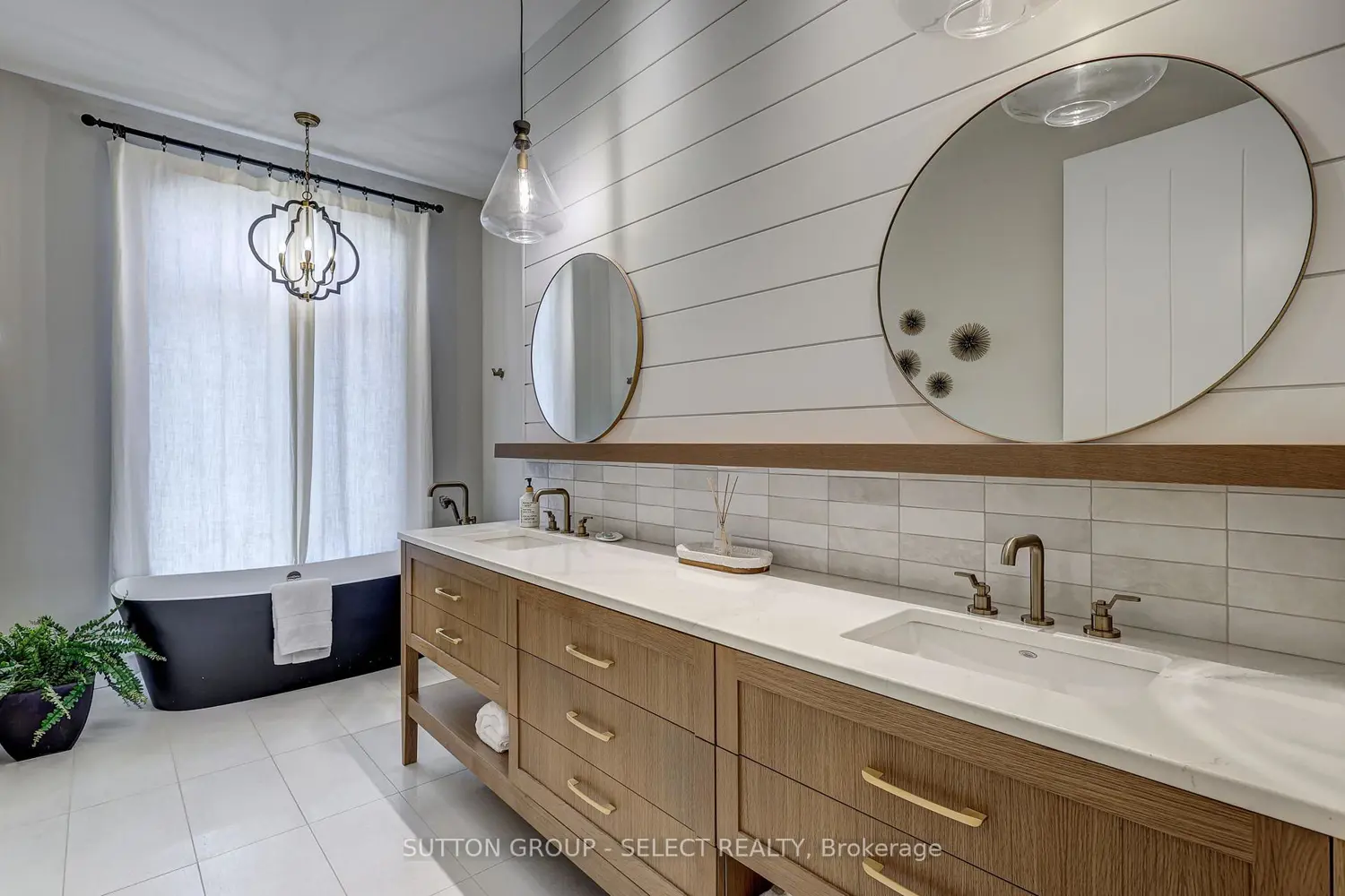 Additional image 2 of 2397 Meadowlands Way