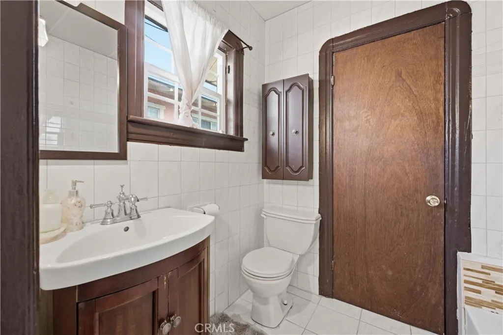 Additional image 18 of 1720 Orchard Ave, Los Angeles, CA 90006