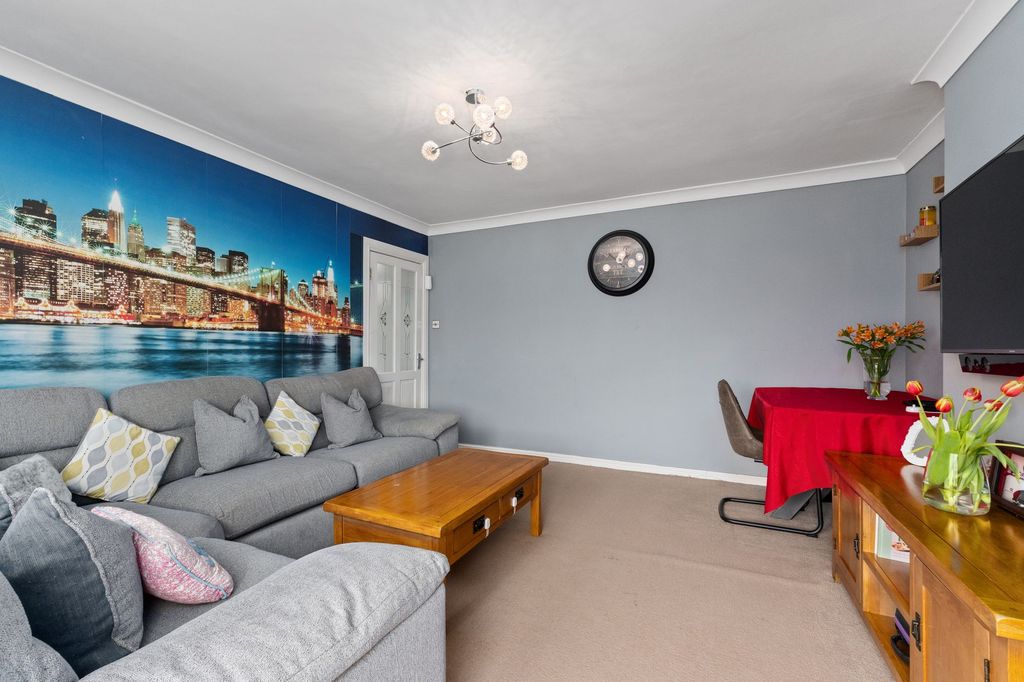 Additional image 3 of 2 bed flat for saleBell's Mill Terrace, Winchburgh EH52