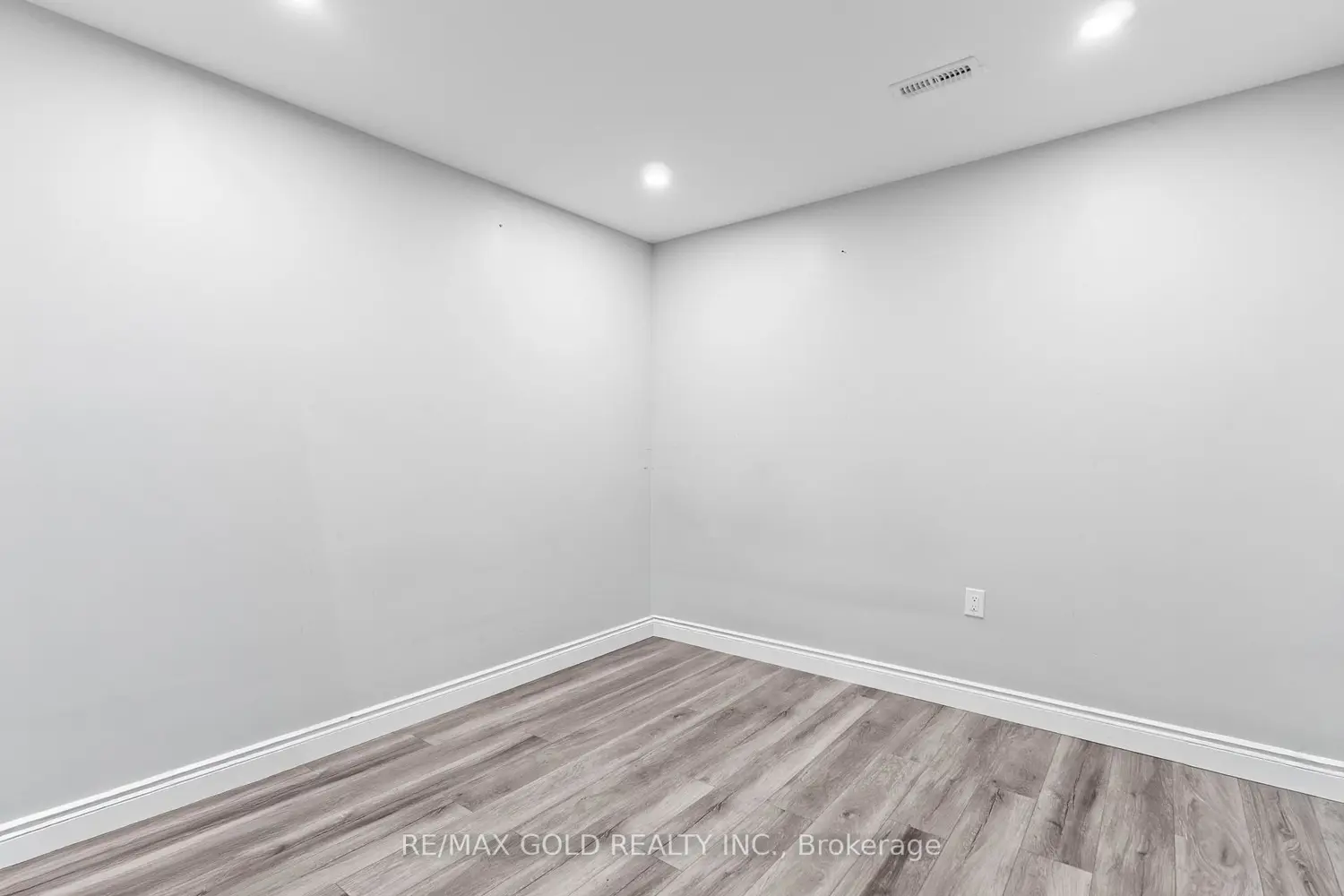 Additional image 18 of 41 Rainbrook Close