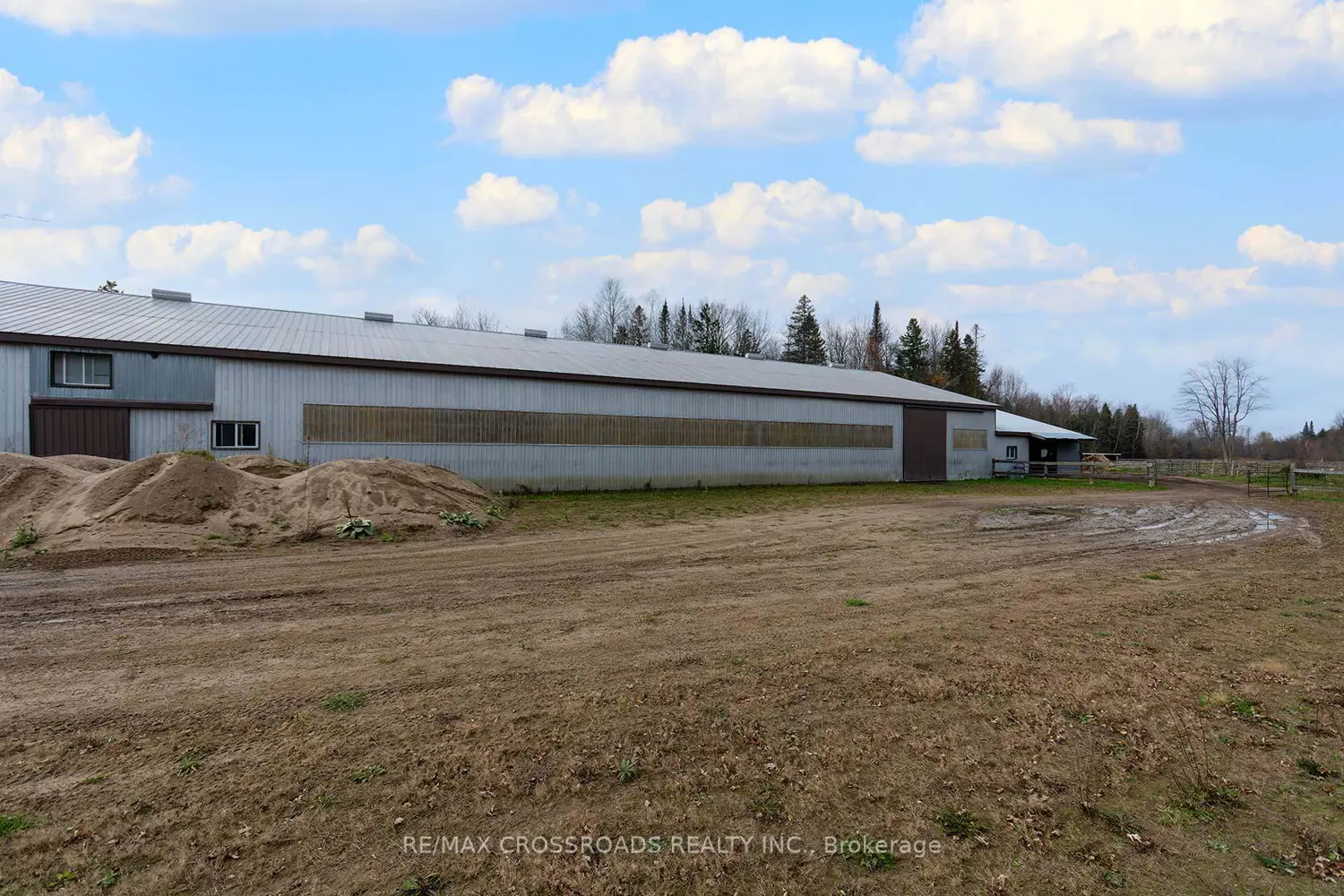 Additional image 17 of 2726 9Th Line