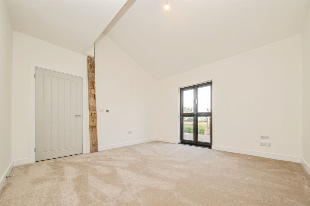 Additional image 6 of 3 bed barn conversion for saleThe Maltings, Ramsey, Harwich CO12