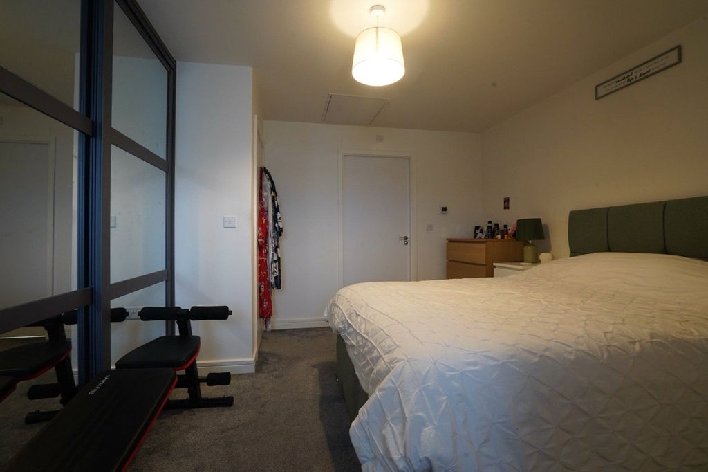 Additional image 15 of 4 bed end terrace house for saleLittle Wood Crescent, Wakefield, West Yorkshire WF1