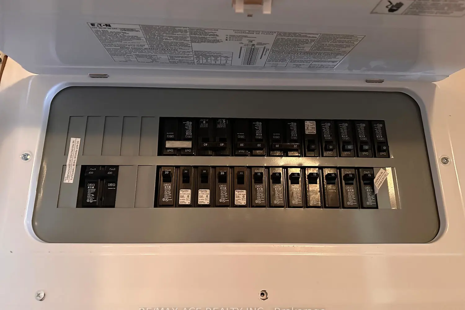 Additional image 5 of 247 Royal Salisbury Way