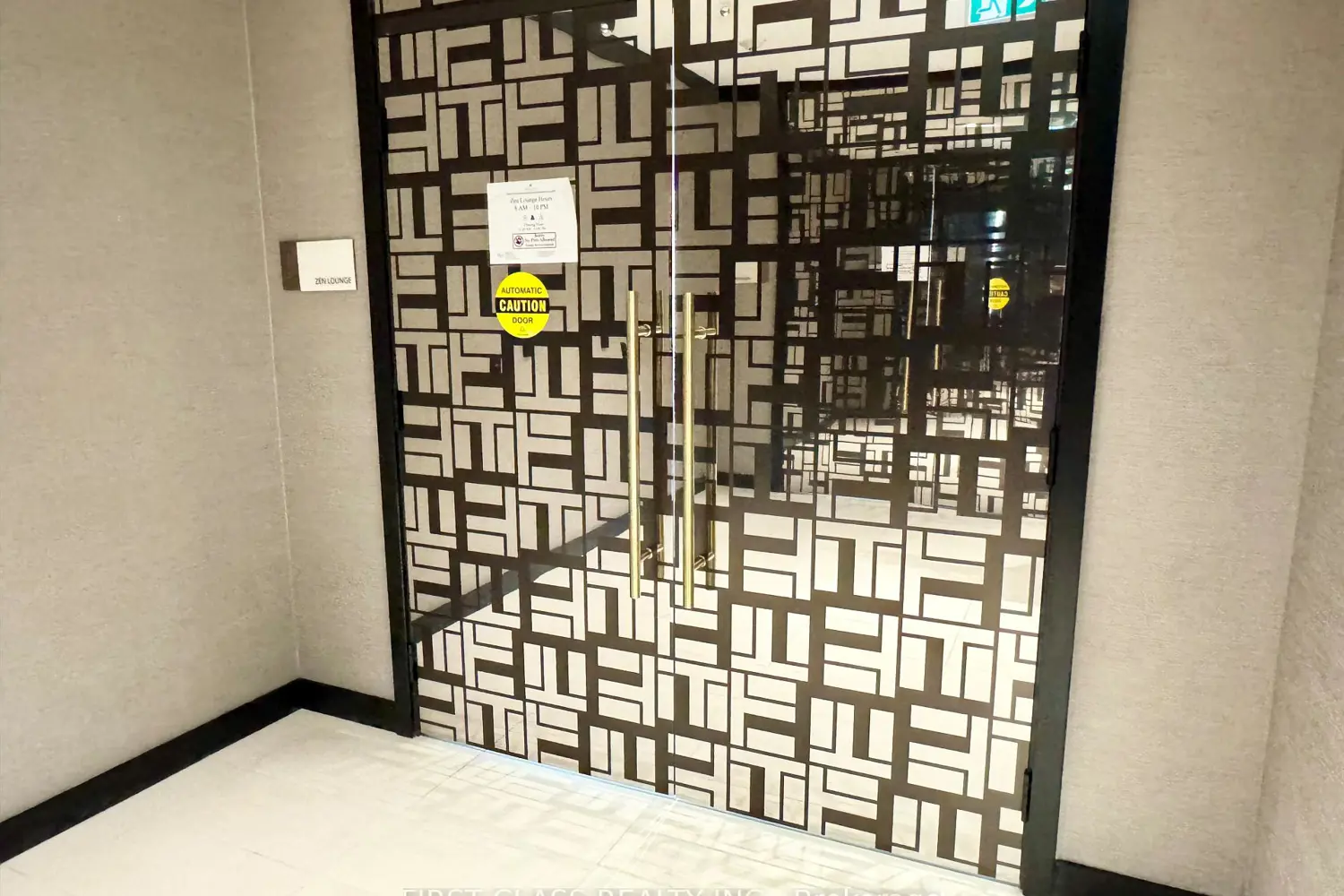 Additional image 16 of 501 Yonge Street 4002