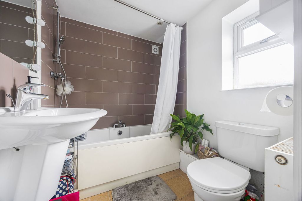 Additional image 17 of 3 bed detached house for saleVineyards Lane, Gloucester Road, Cheltenham GL51