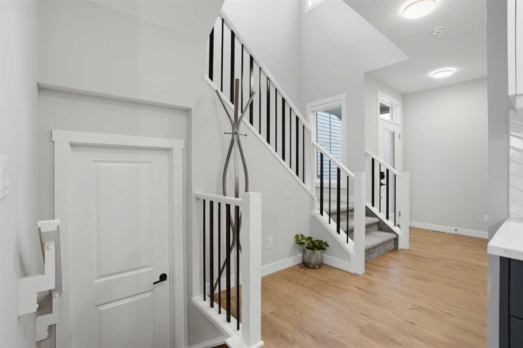Additional image 5 of 61 Calhoun Crescent NE, Calgary, AB, T3P 1X8