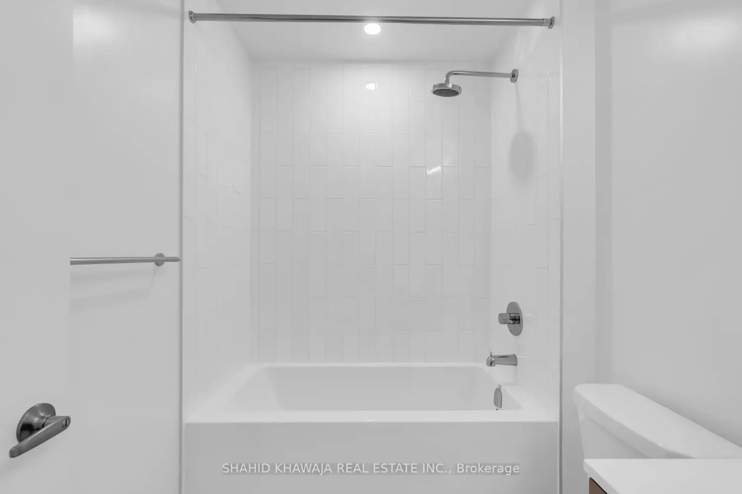 Additional image 19 of 2485 Eglinton Avenue 1415