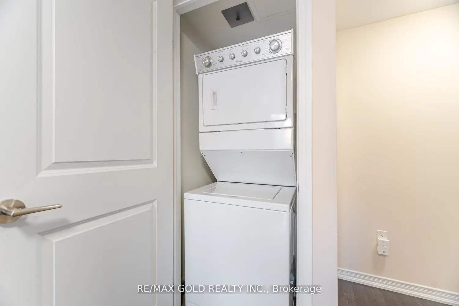 Additional image 18 of 80 Orchid Place 317