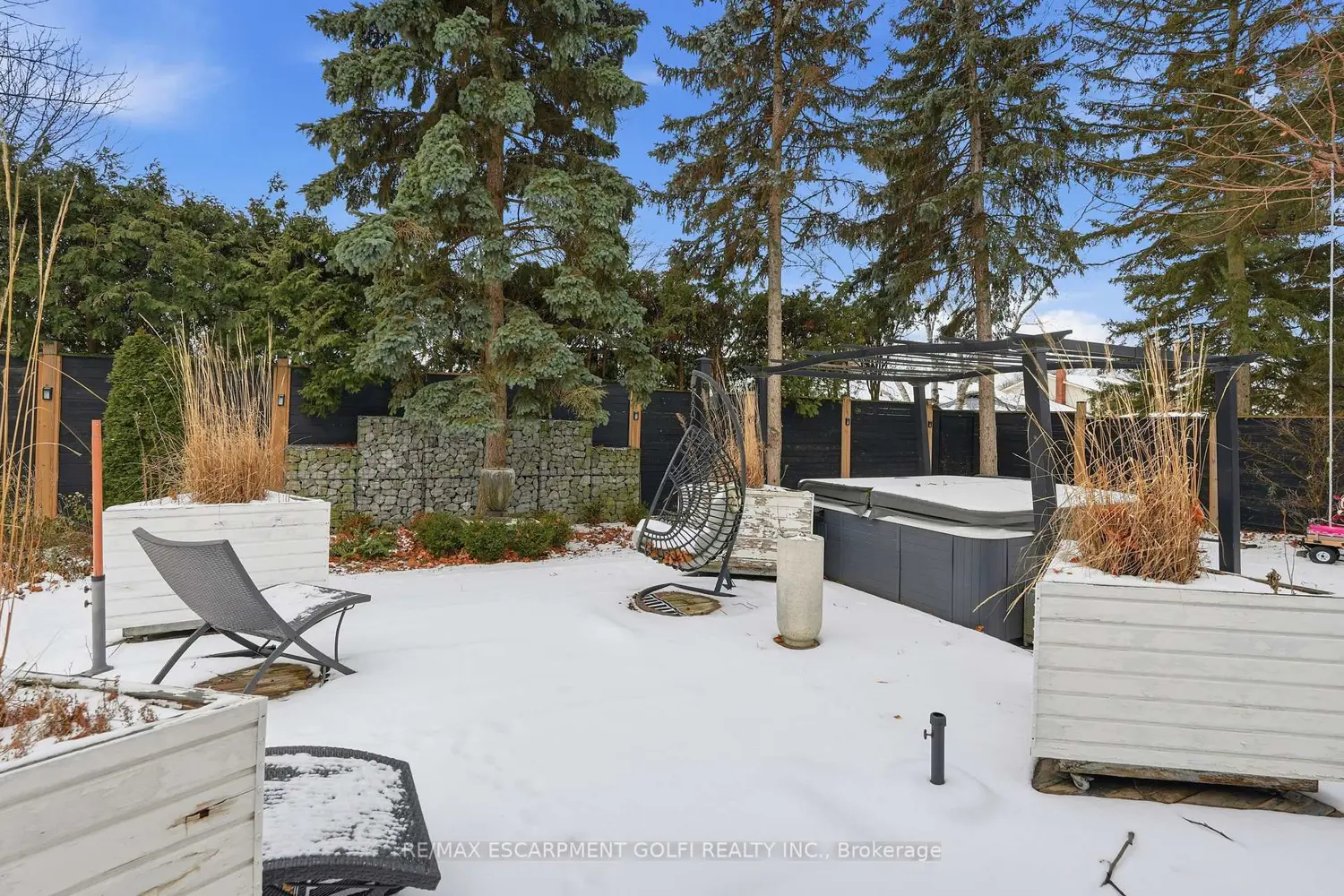 Additional image 16 of 13 Upper Canada Drive