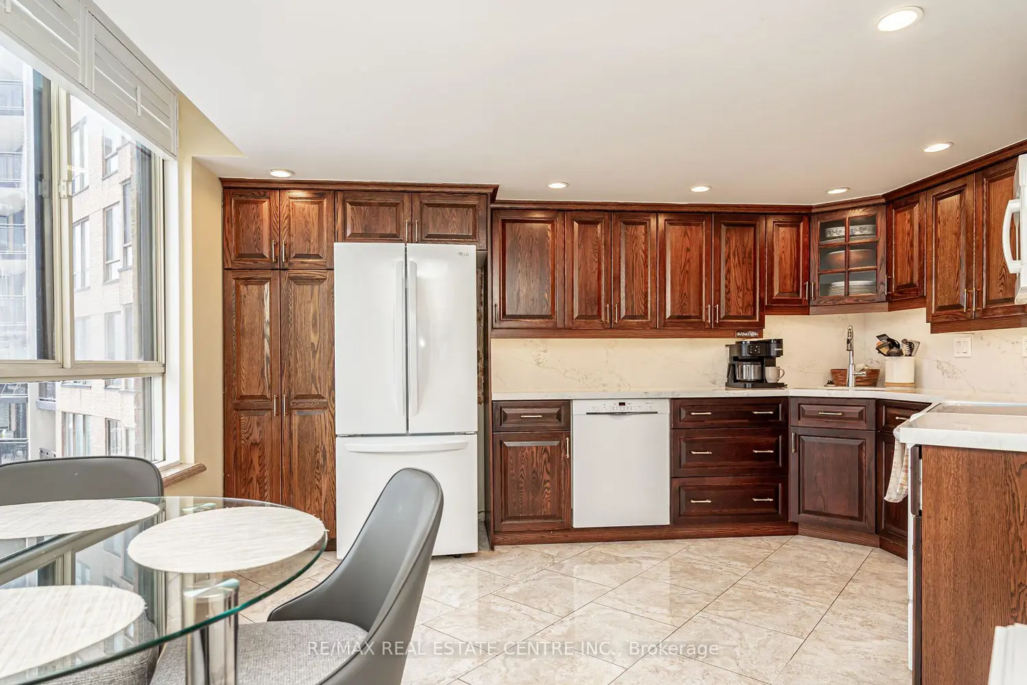 Additional image 4 of 20 Cherrytree Drive 806