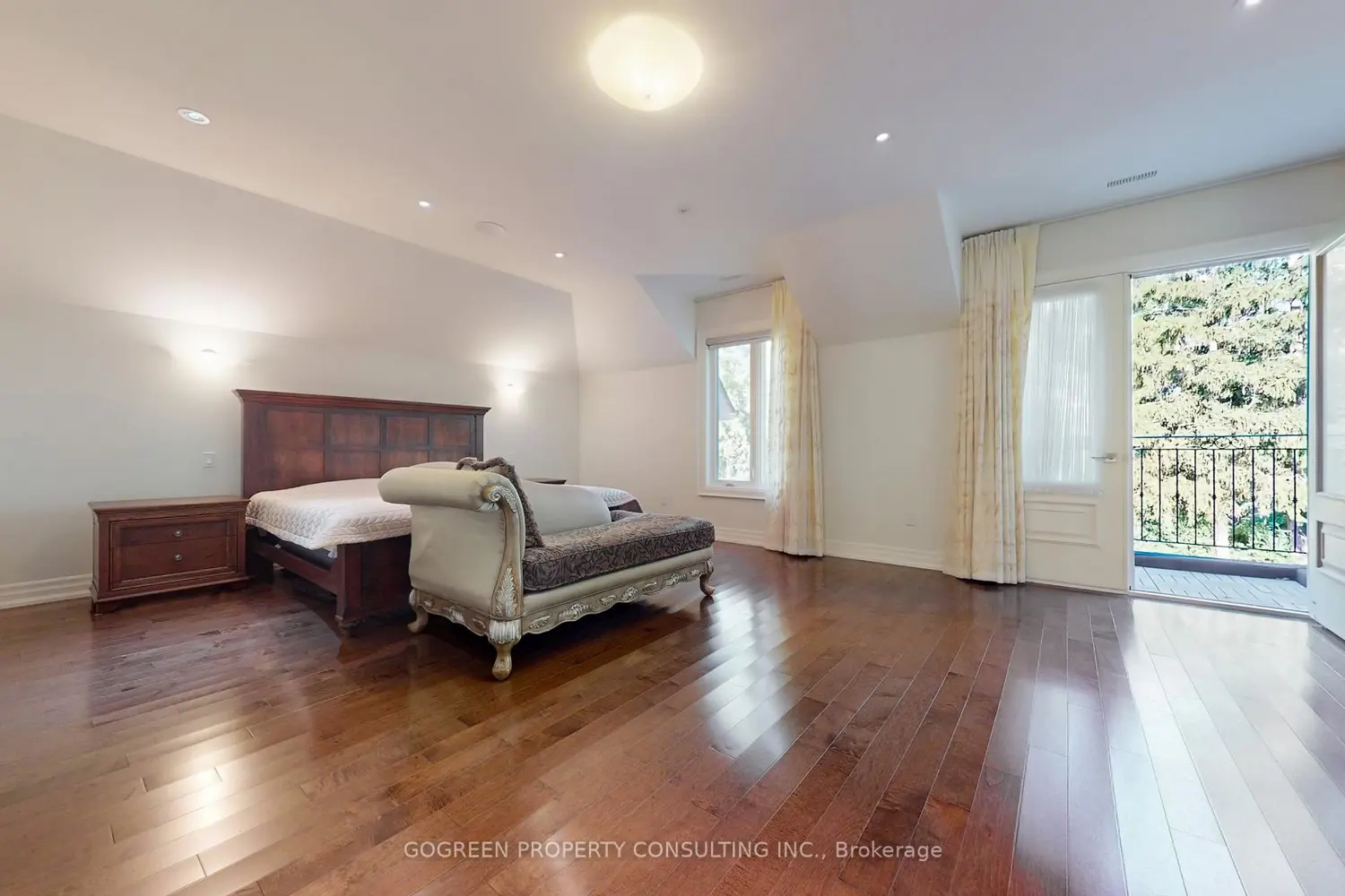 Additional image 8 of 11 Elmview Avenue