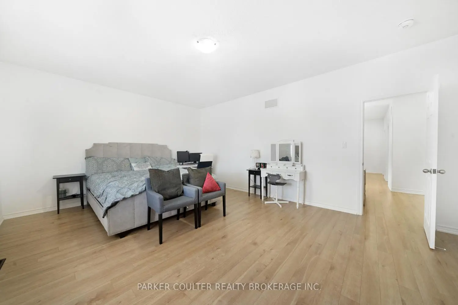 Additional image 10 of 1239 Peelar Crescent