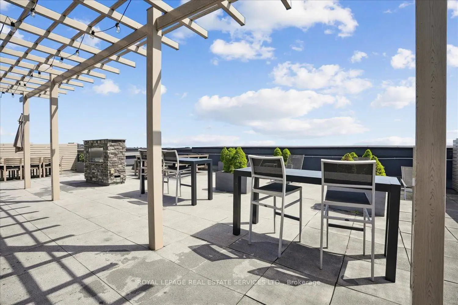 Additional image 20 of 3028 Creekshore Common 105