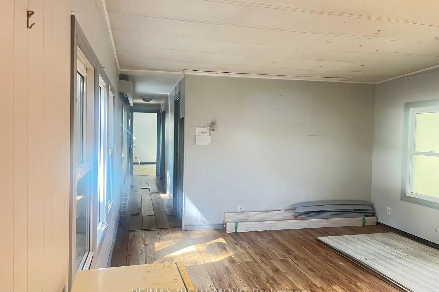 Additional image 7 of 1052 4 Seasons Road