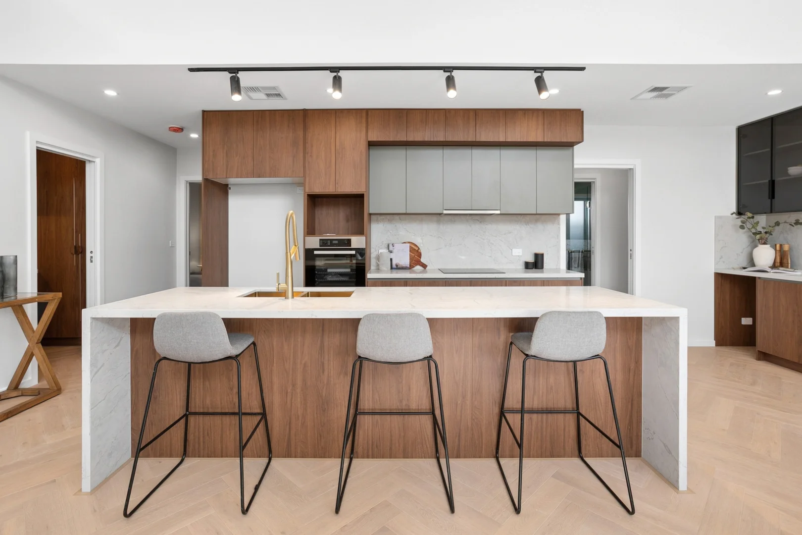 Additional image 3 of 3/53 Springvale Drive, Weetangera ACT 2614