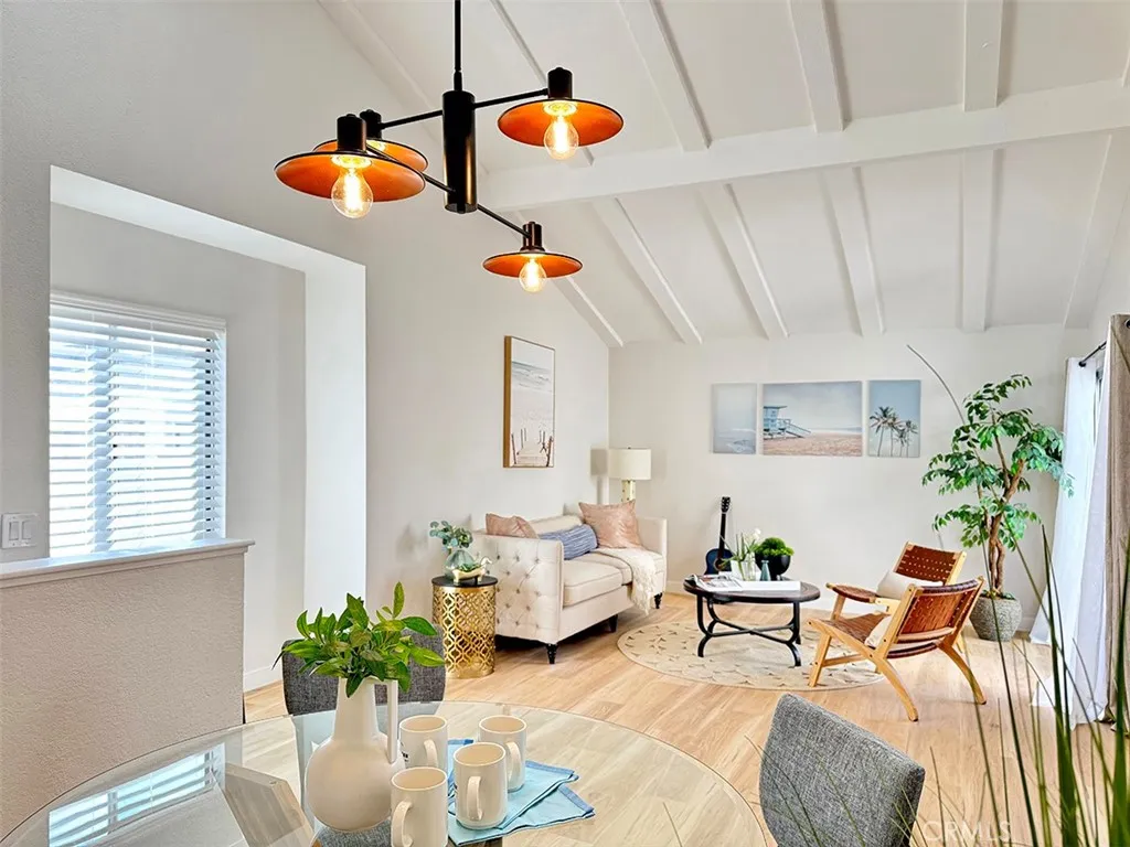 Additional image 2 of 2720 W Segerstrom Ave Unit D, Santa Ana, CA 92704