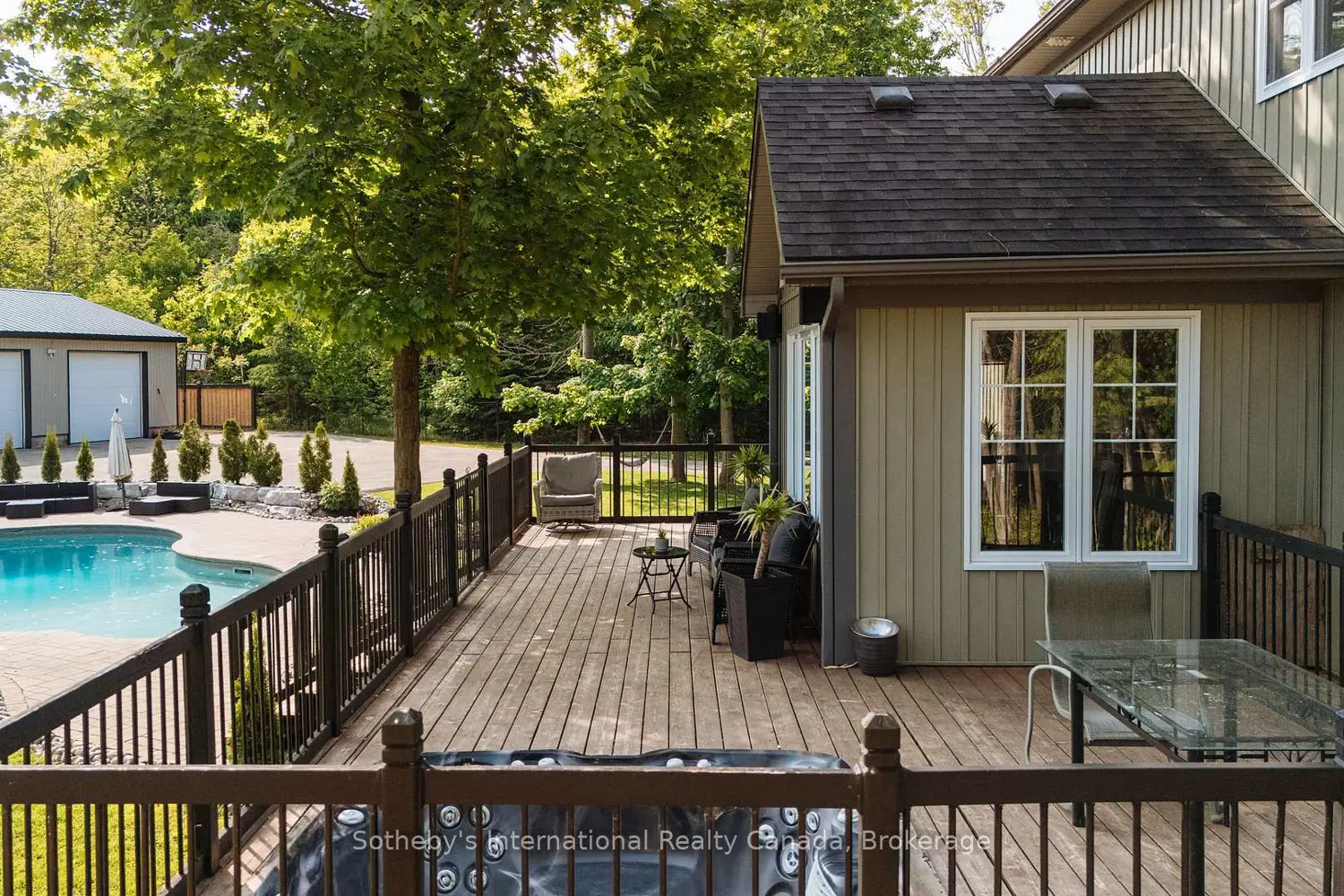 Additional image 9 of 129 Bass Line