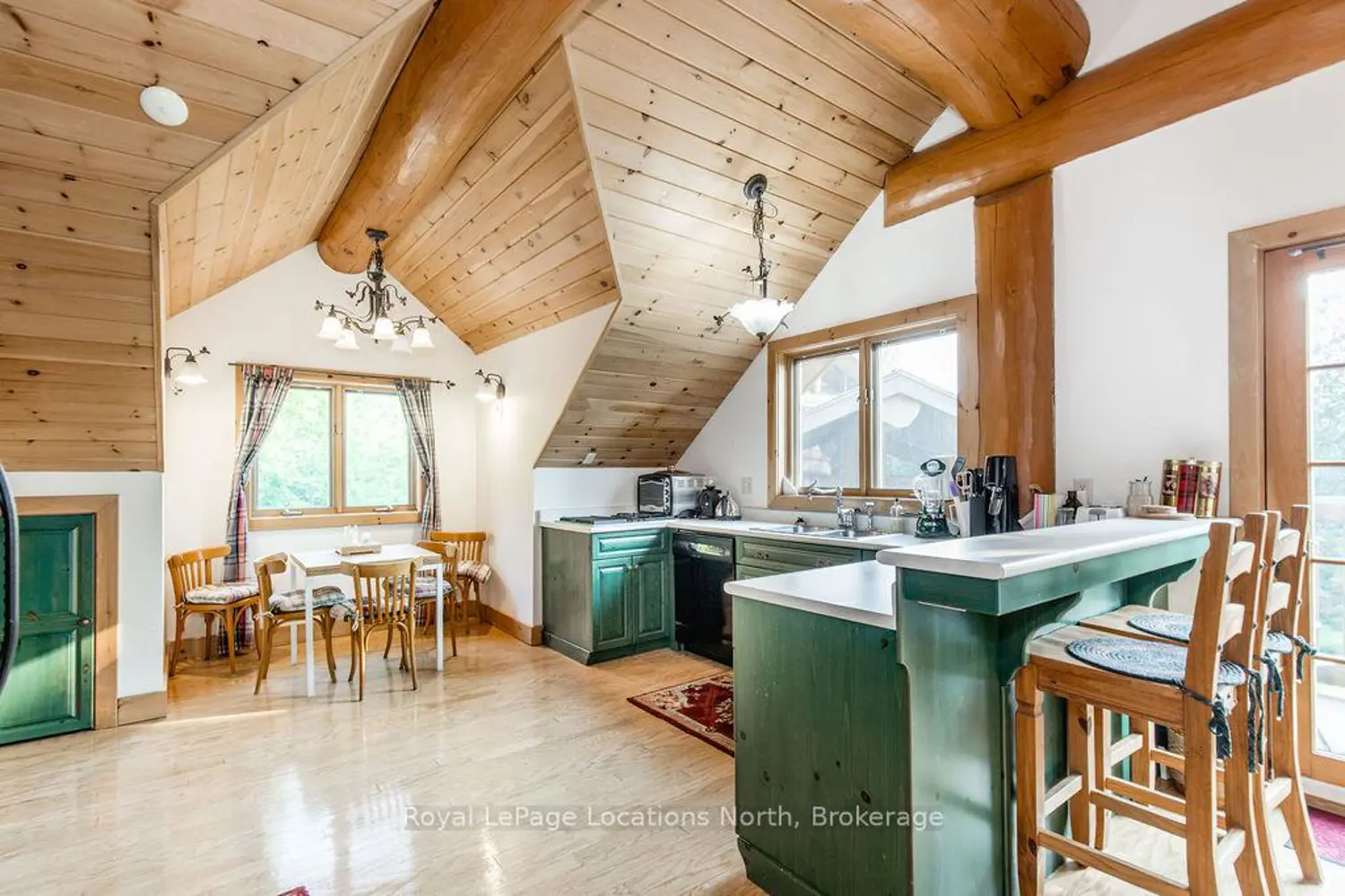 Additional image 18 of 100 Melissa Lane