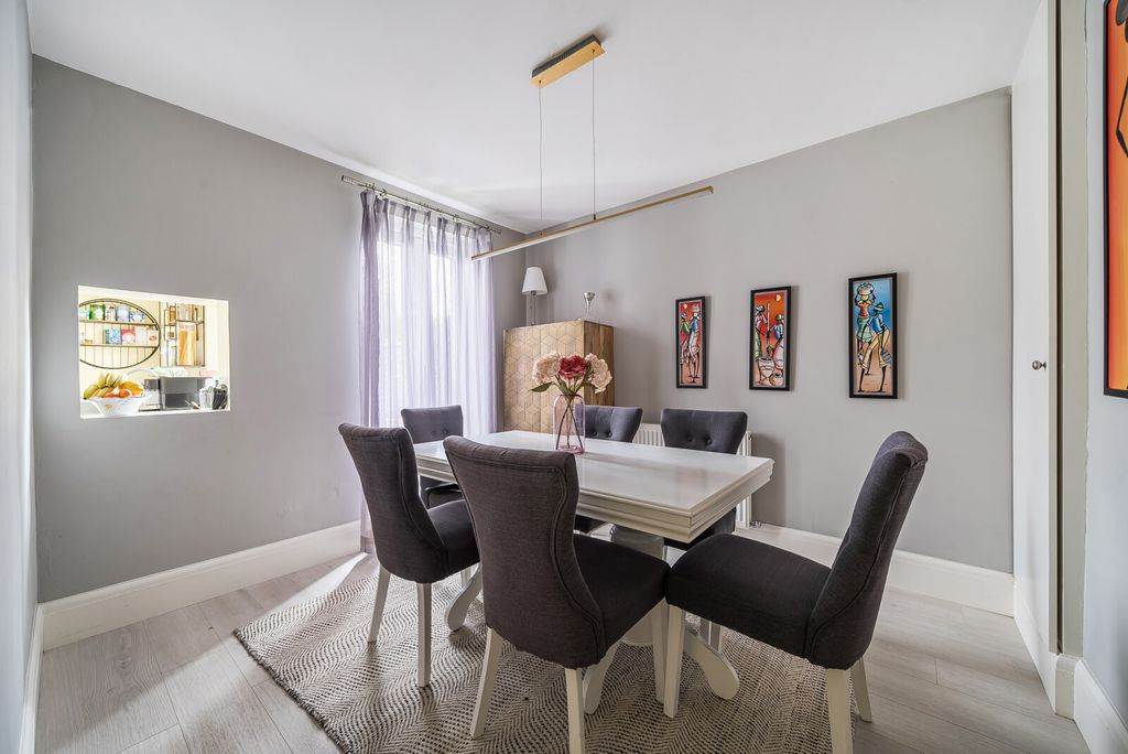 Additional image 6 of 2 bed semi-detached house for saleThames Street, Weybridge KT13