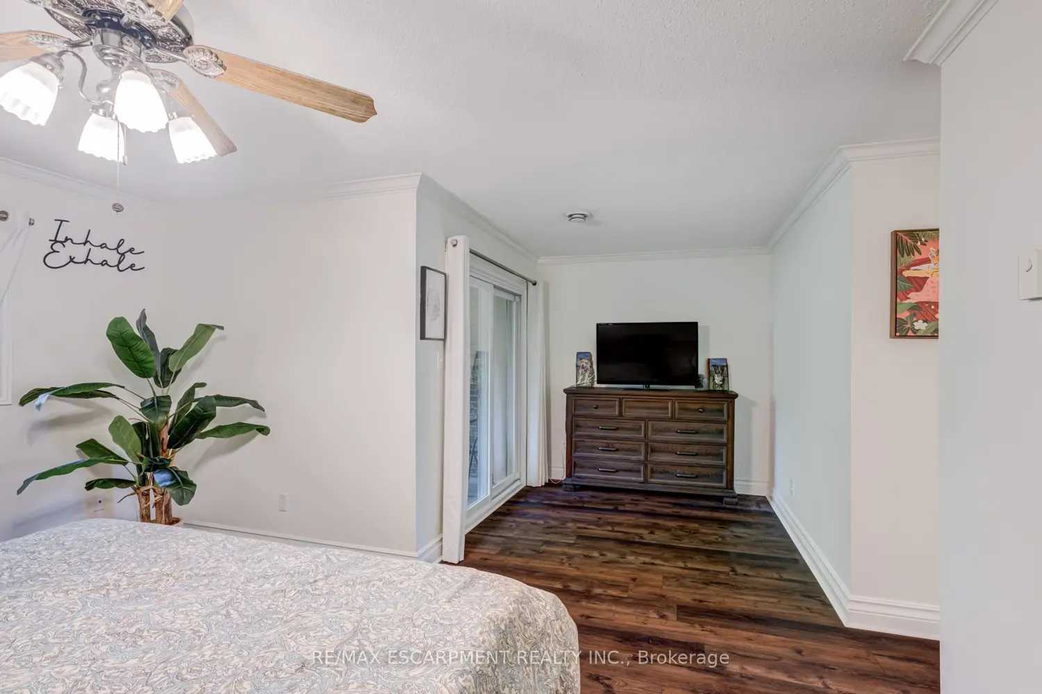 Additional image 11 of 1560 Kerns Road 5