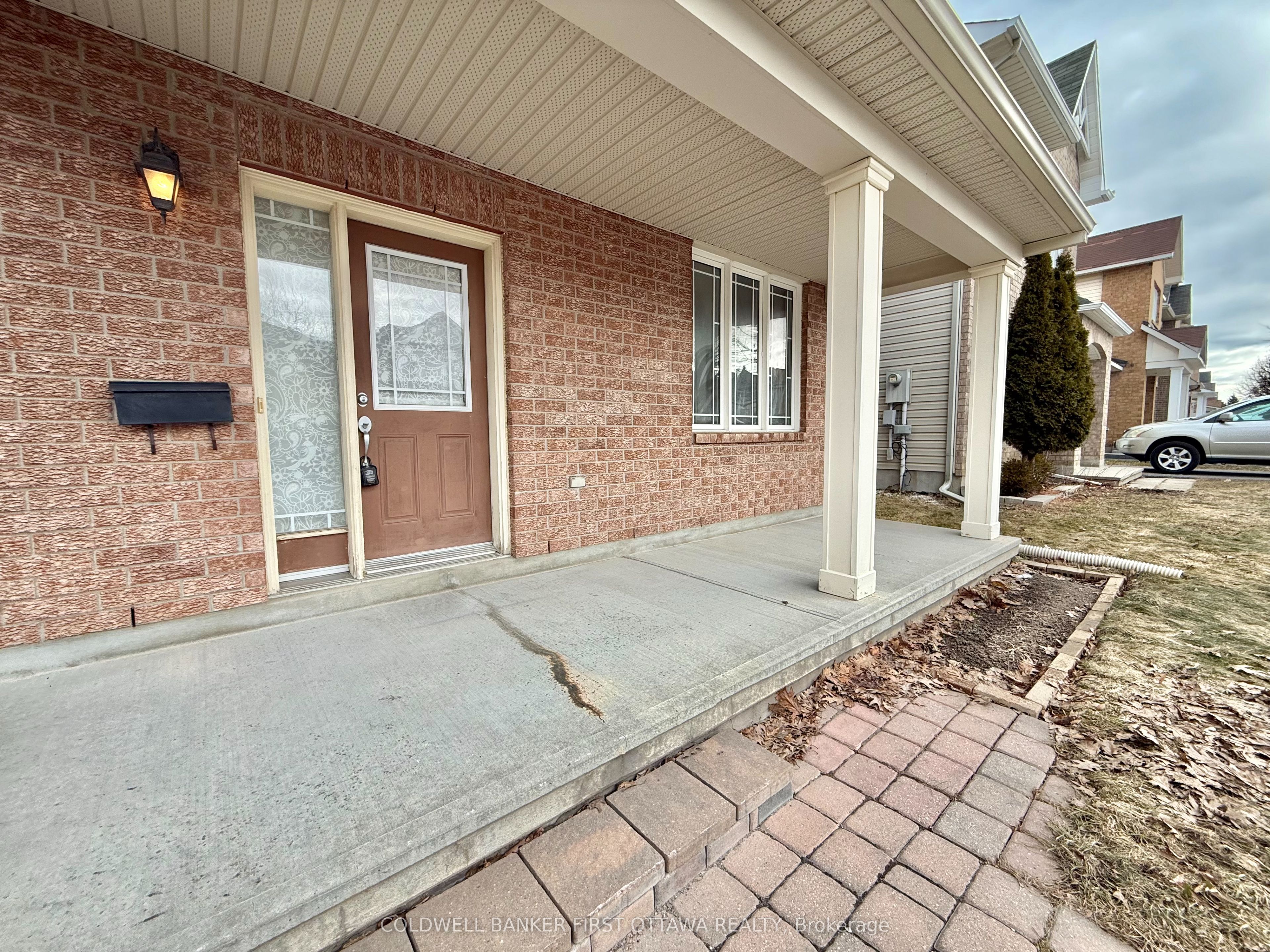 Additional image 2 of 805 Taradale Drive, Ottawa, ON, K2J 0H8