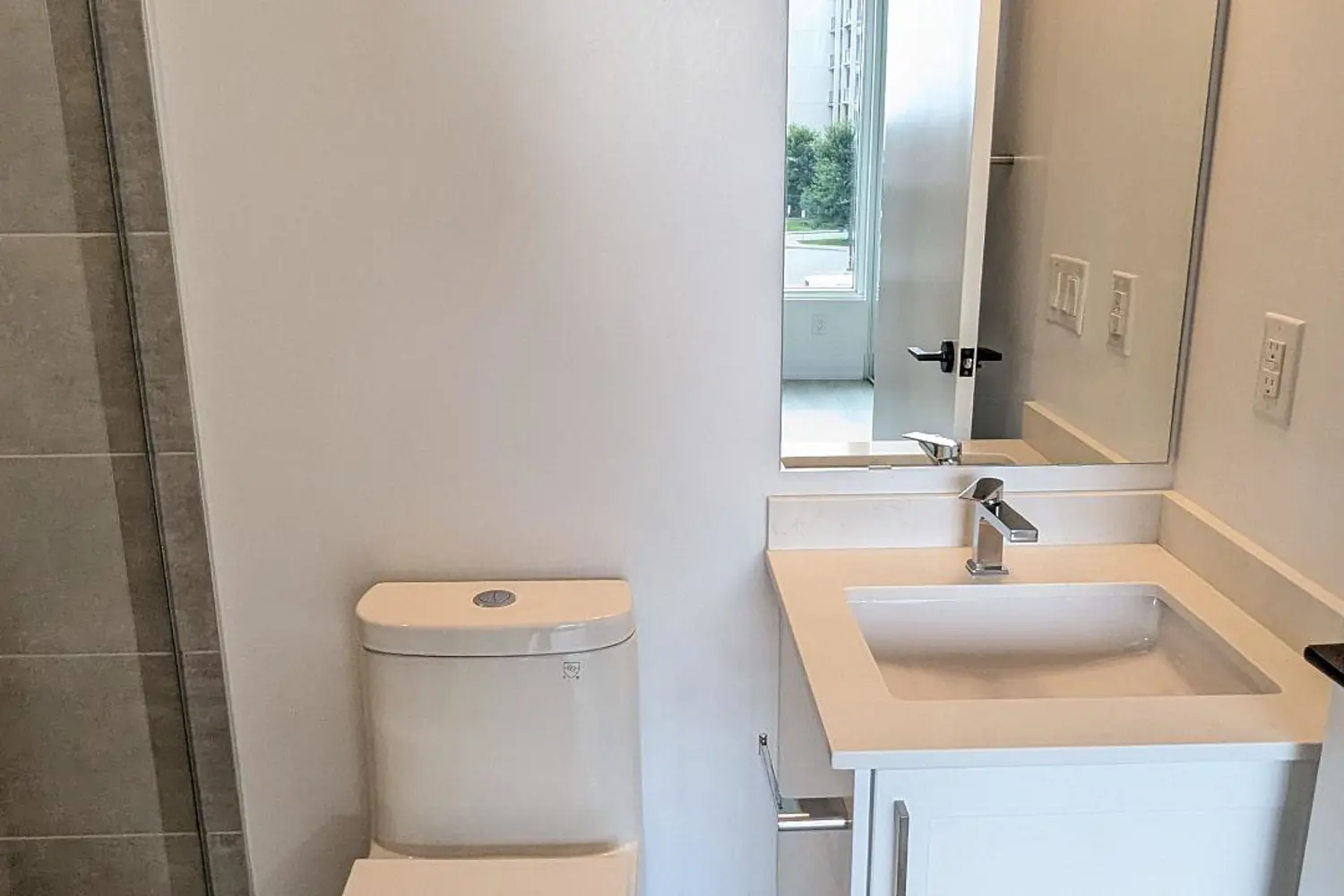 Additional image 3 of 2450 Old Bronte Road 244