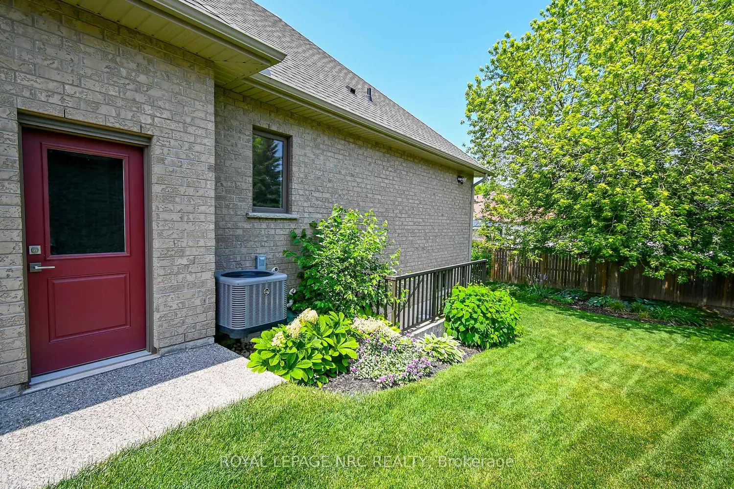 Additional image 19 of 11 Emily Lane