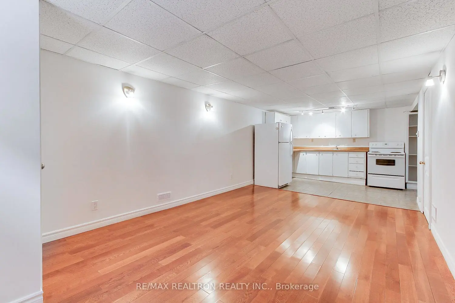 Additional image 18 of 72 Monkswood Crescent