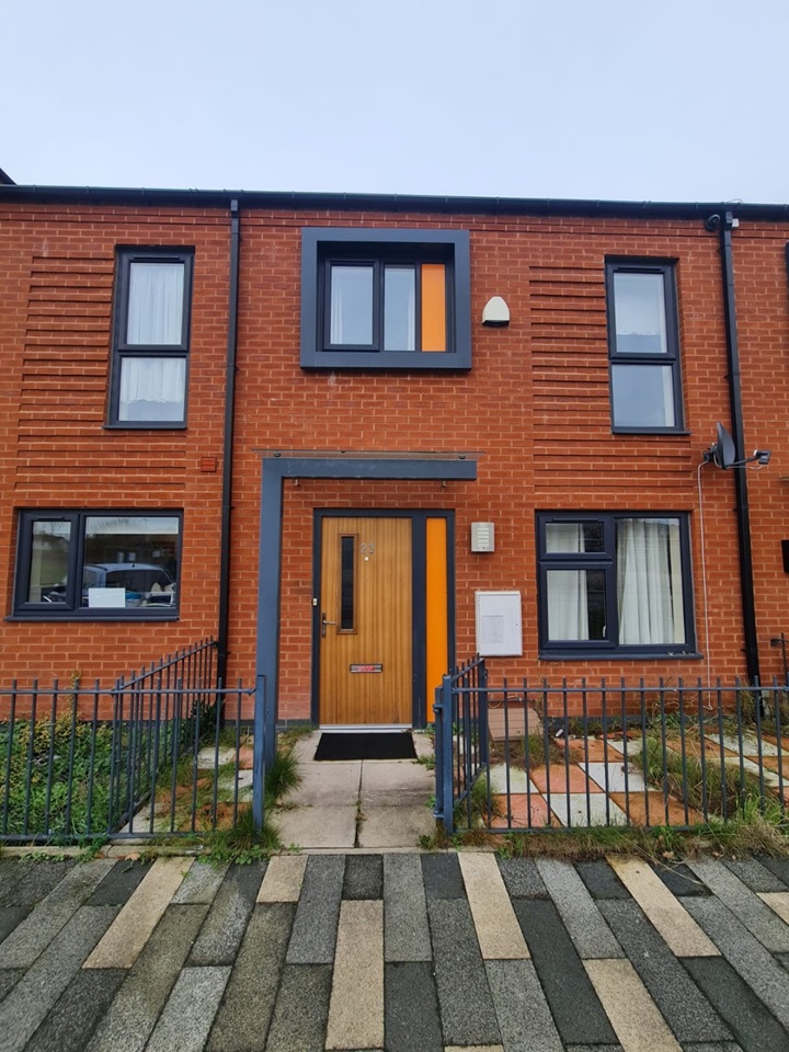 3 Bed Terraced House, Amersham Park Road, M6, N1 7GU