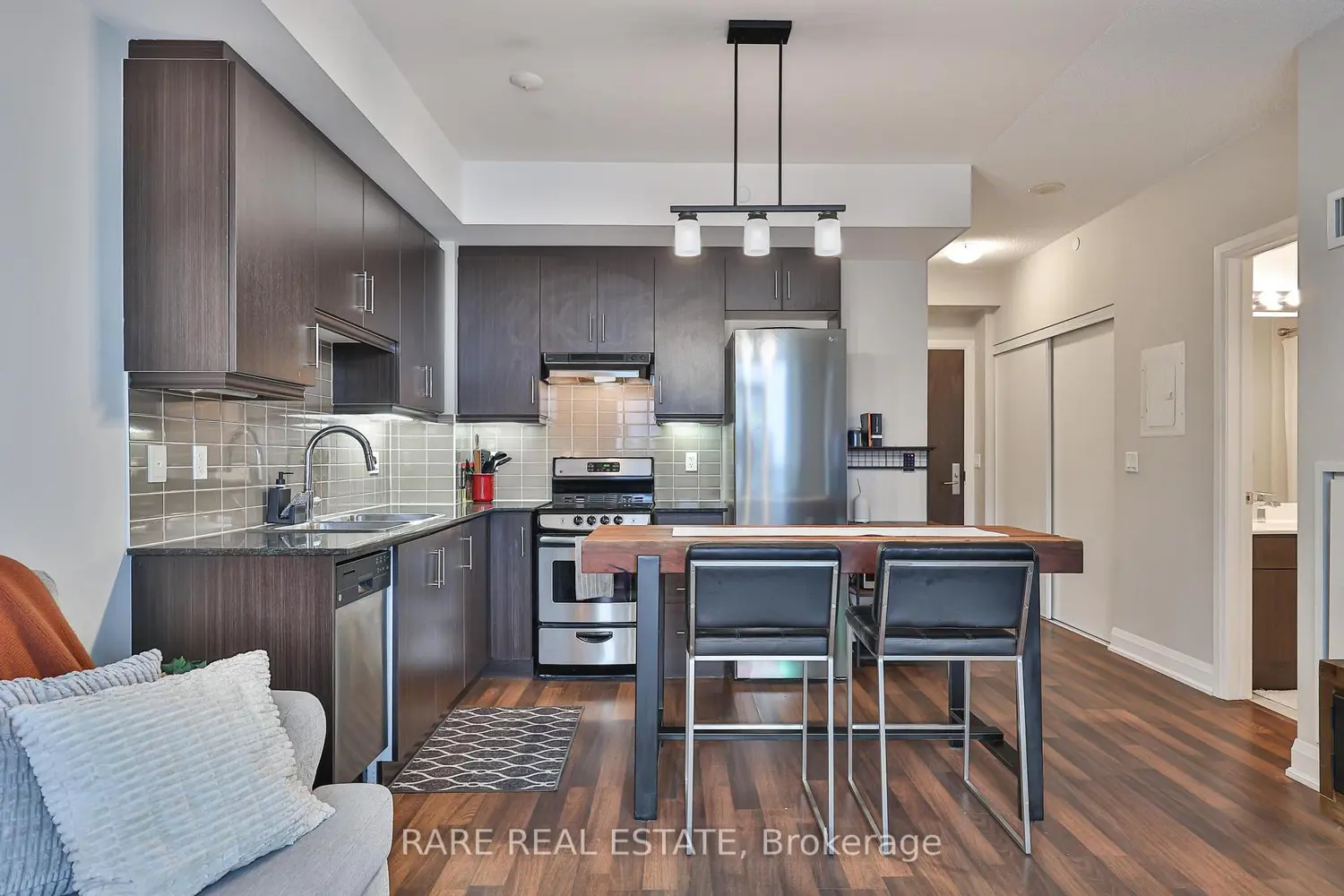 Additional image 4 of 68 Canterbury Place 710