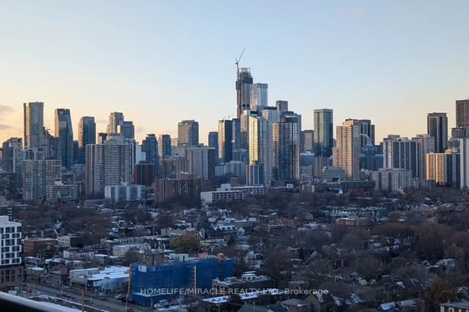 225 Sumach Street 2511