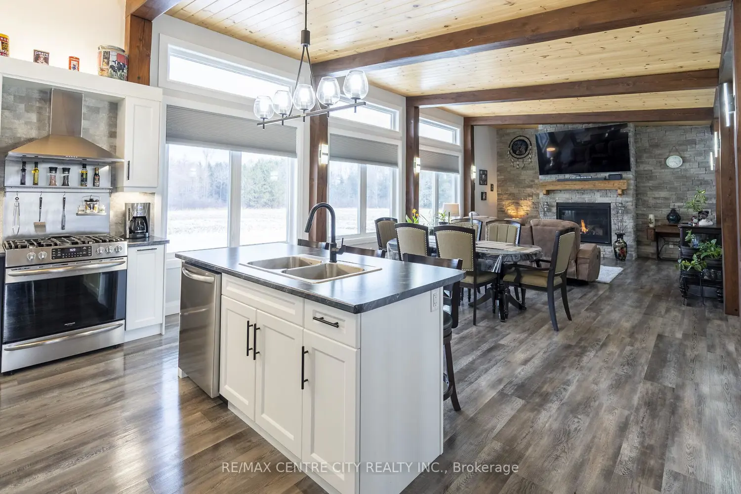 143273 Hawkins Road photo 4