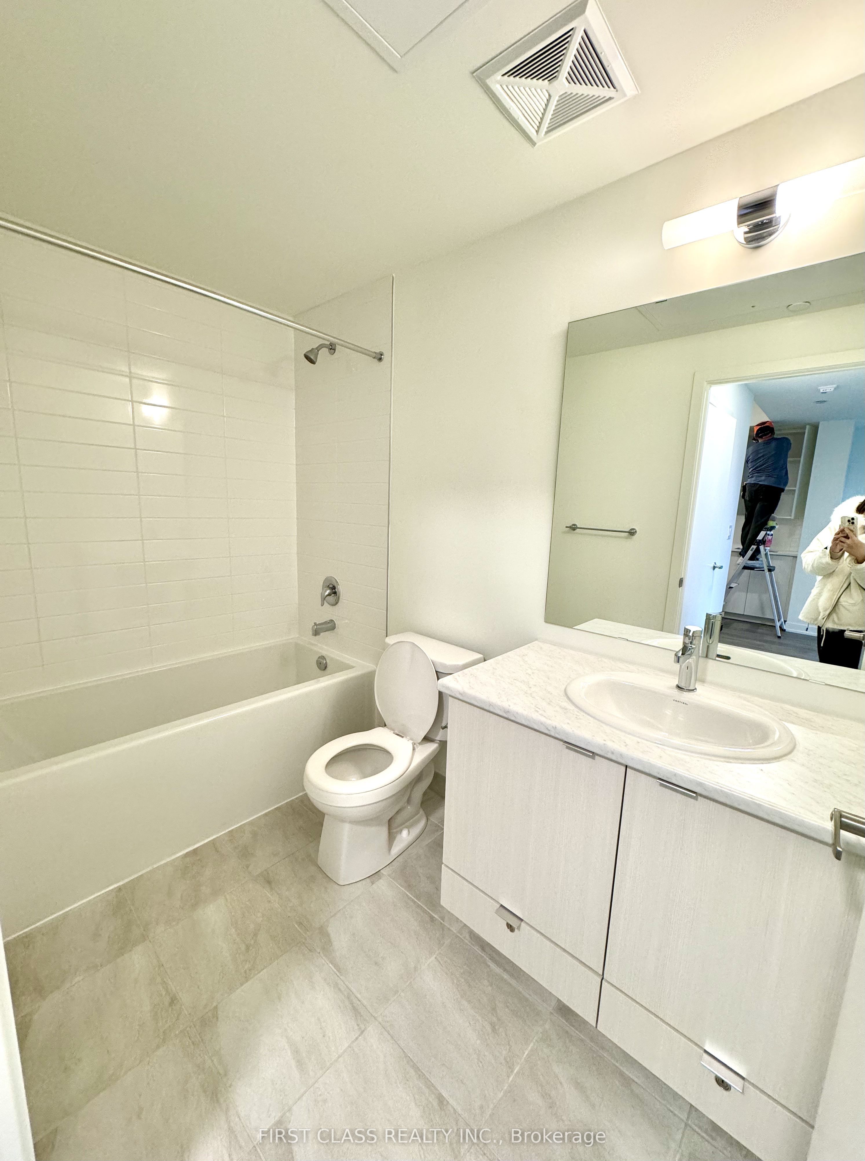 Additional image 5 of 301-165 Canon Jackson Drive, Toronto, ON, M6M 2G1