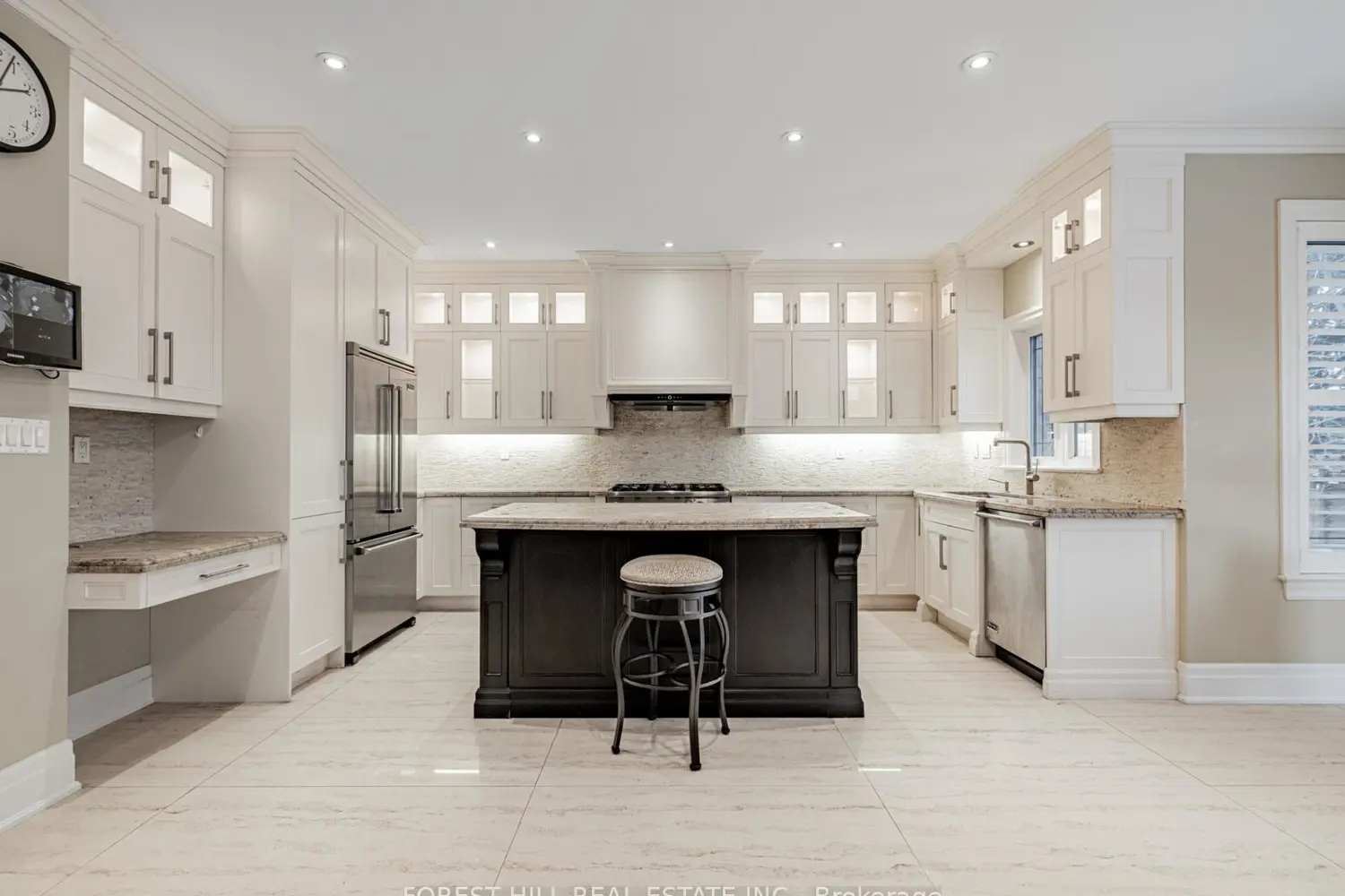 Additional image 6 of 394 Connaught Avenue