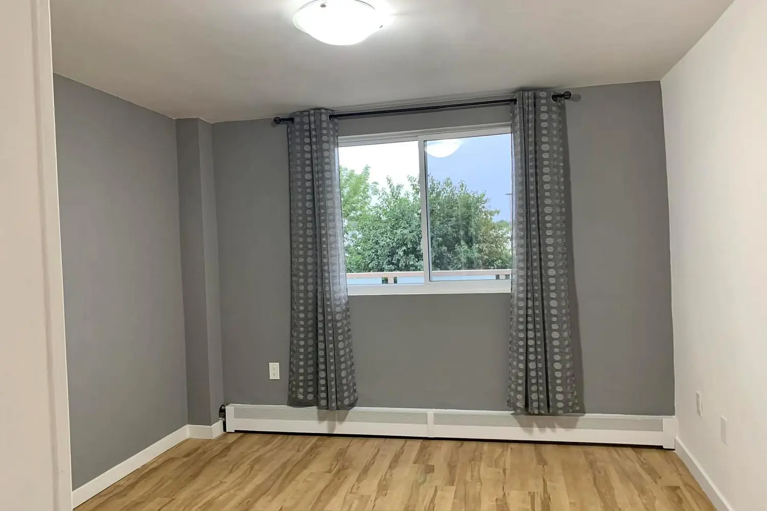 Additional image 4 of 583 Mornington Avenue 306