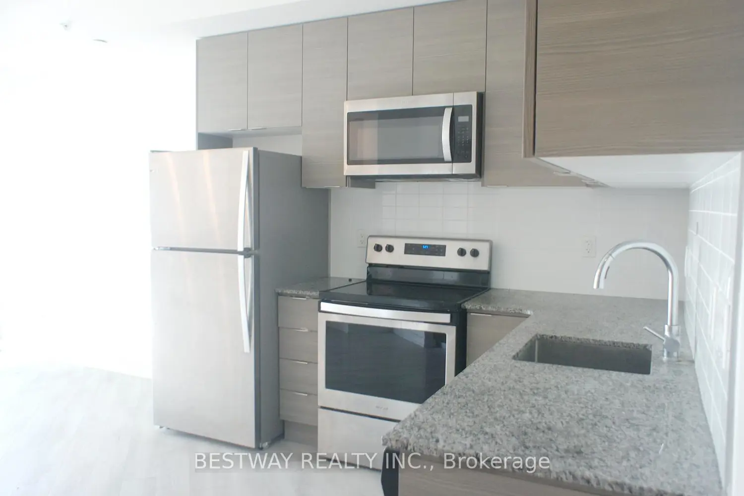 Additional image 8 of 621 Sheppard Avenue 355