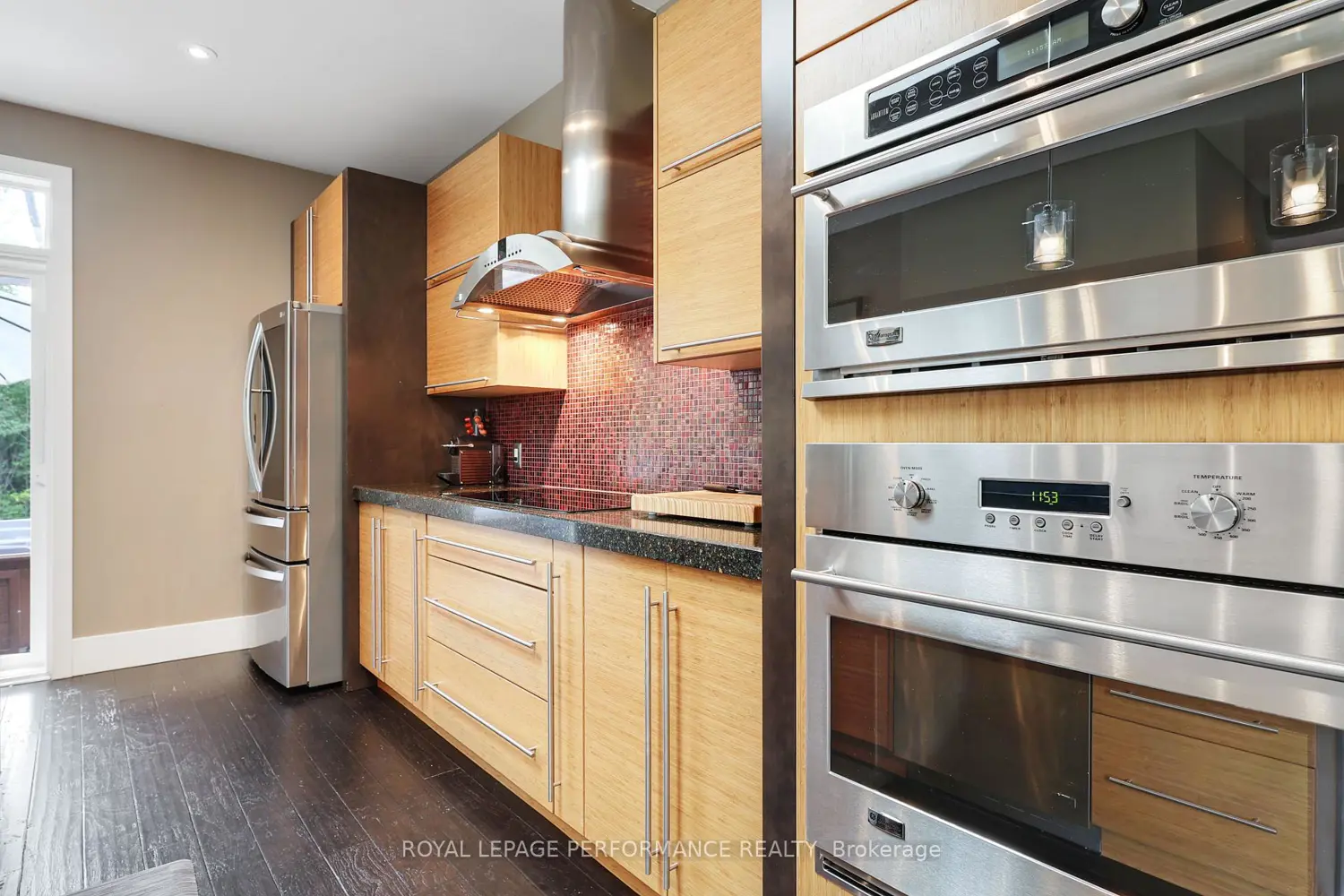 1141 Julia Court photo 3