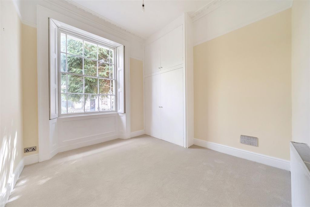 Additional image 9 of 2 bed flat for saleOakfield Road, Clifton BS8