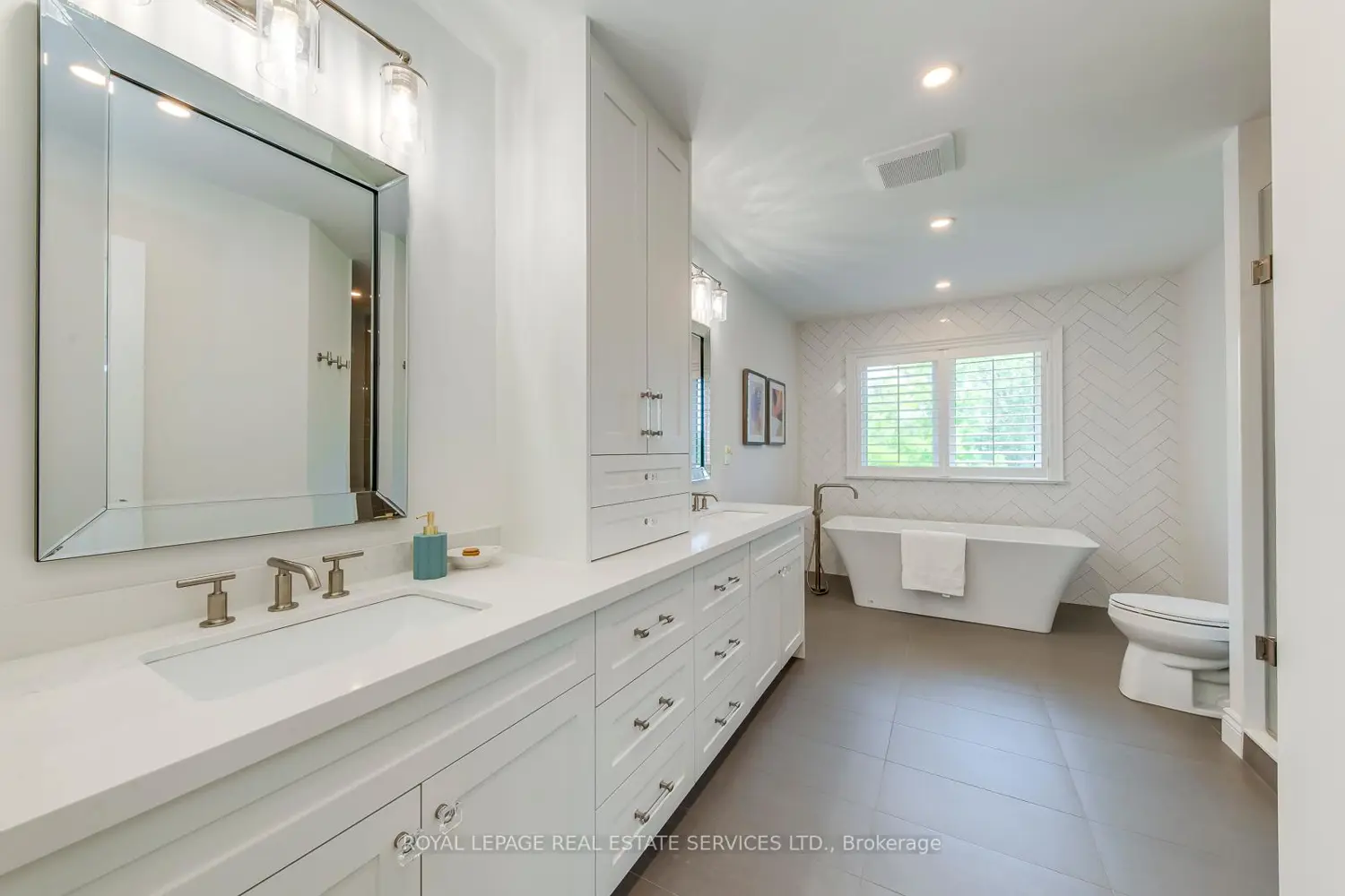 Additional image 12 of 1387 Bayshire Drive