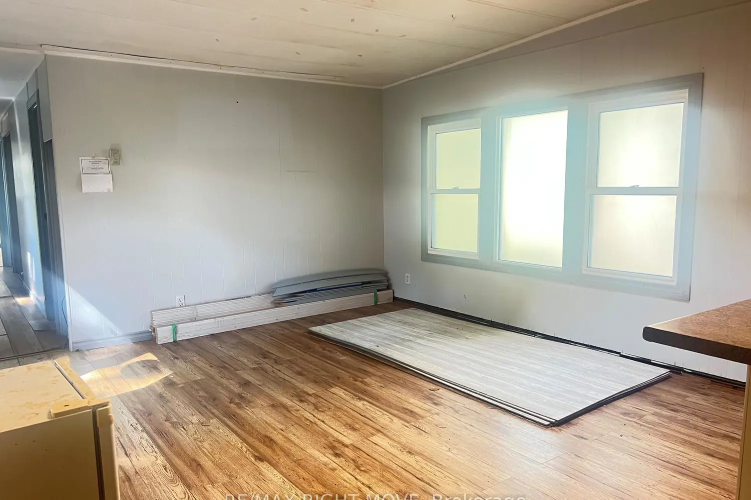 Additional image 6 of 1052 4 Seasons Road