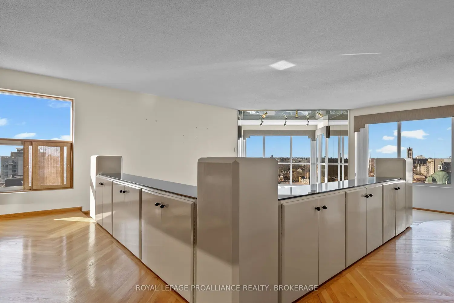 Additional image 8 of 185 Ontario Street 1602