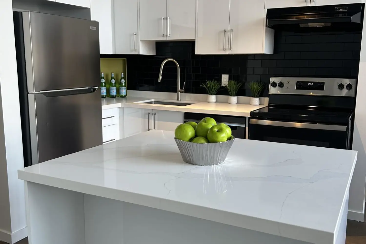 Additional image 6 of 410 King Street 207