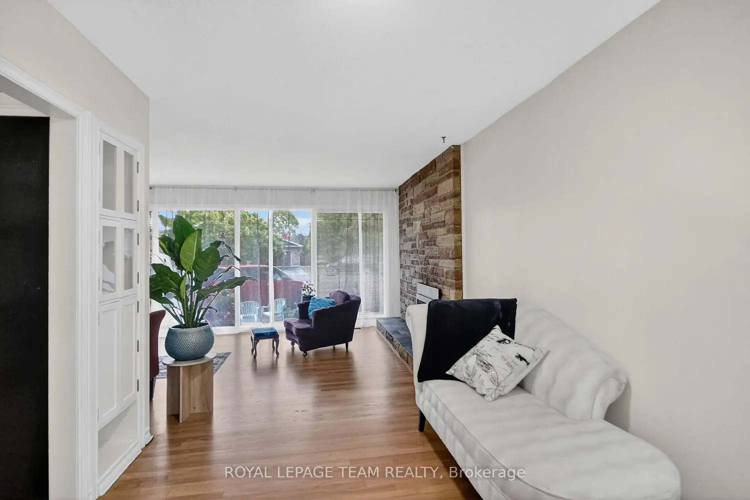 Additional image 3 of 46 Quinpool Crescent