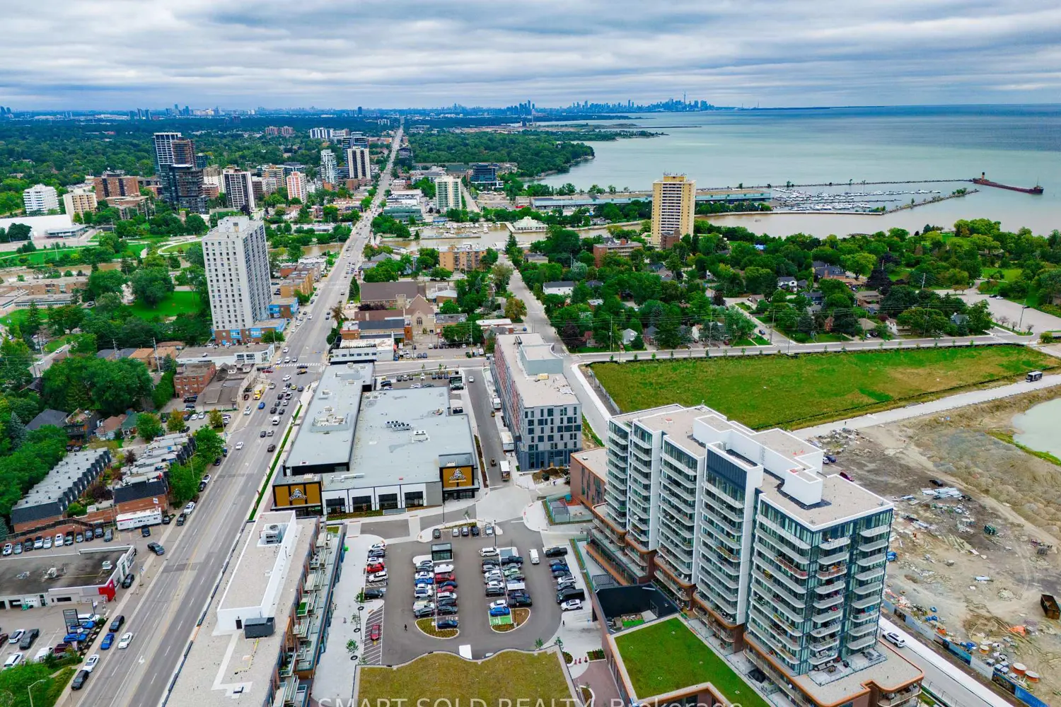 Additional image 15 of 220 Missinnihe Way 114