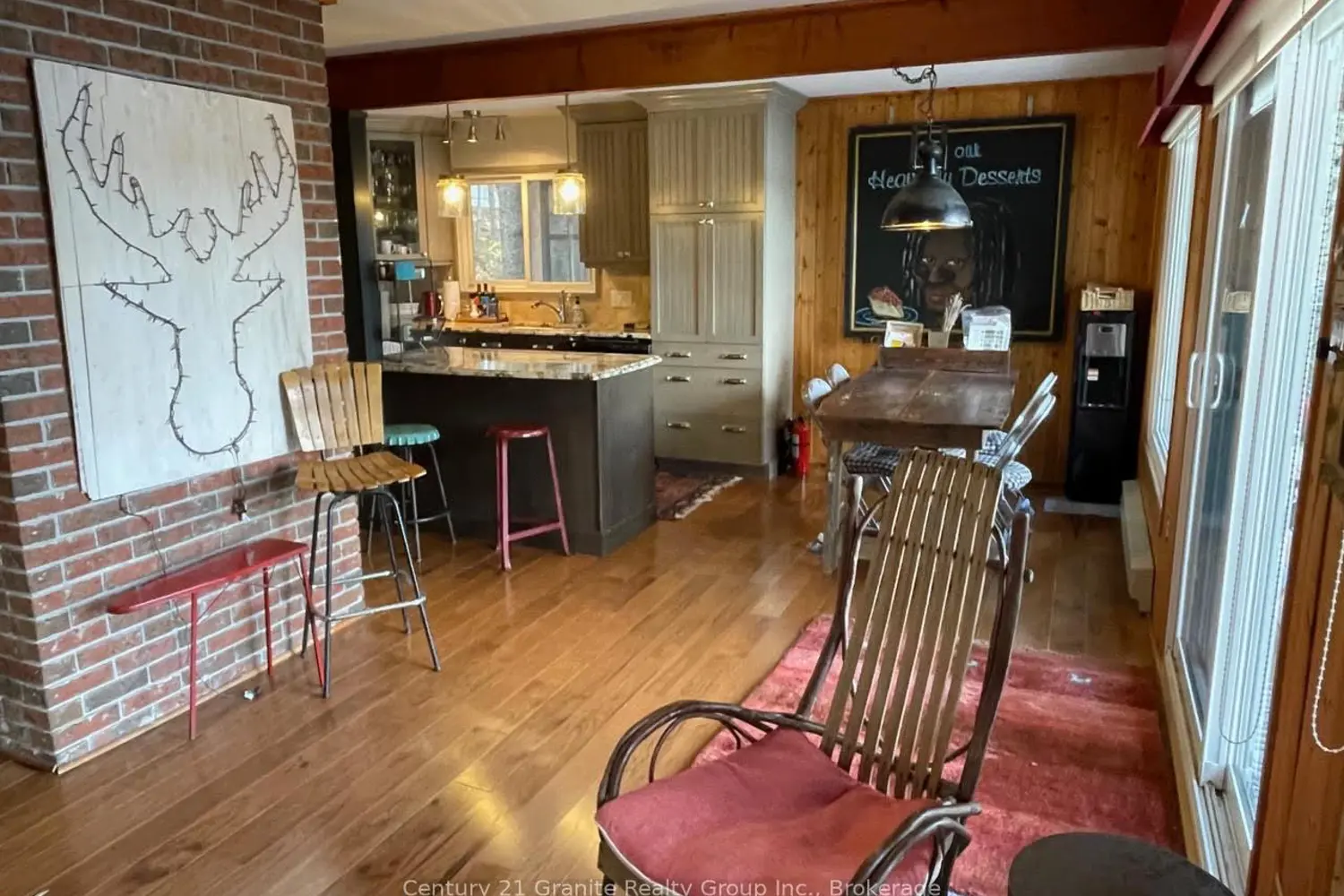 Additional image 6 of 1038 Broken Paddle Road