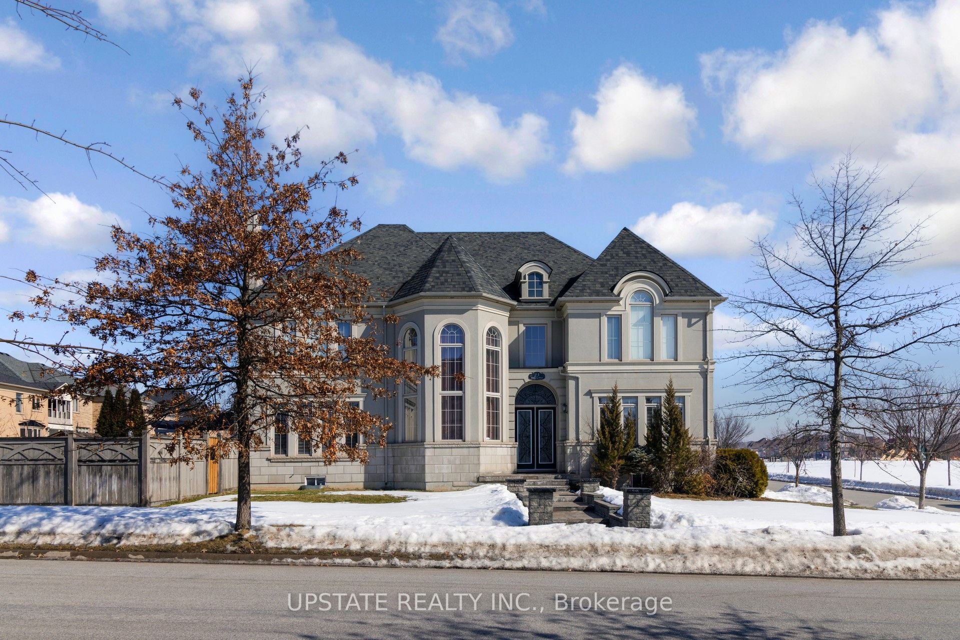 23 Dalmeny Drive, Brampton, ON, L6X 0X3